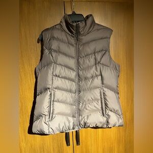 Eddie Bauer EB550 Women’s Down Puffer Vest size L
